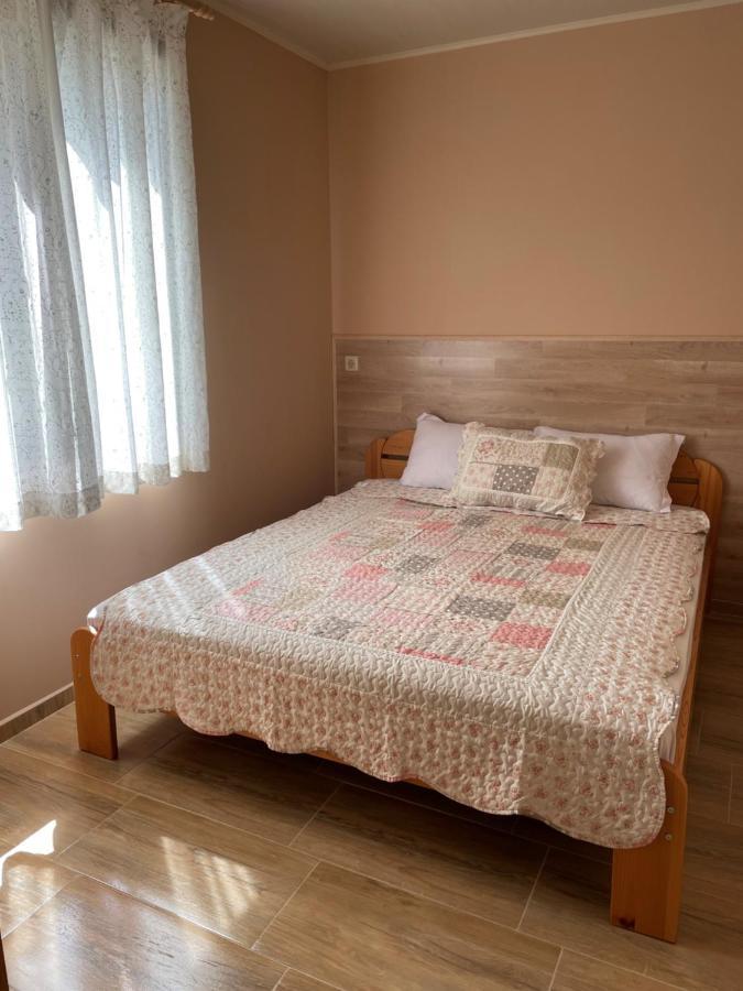 Villa Комплекс Омайник Kalofer Esterno foto